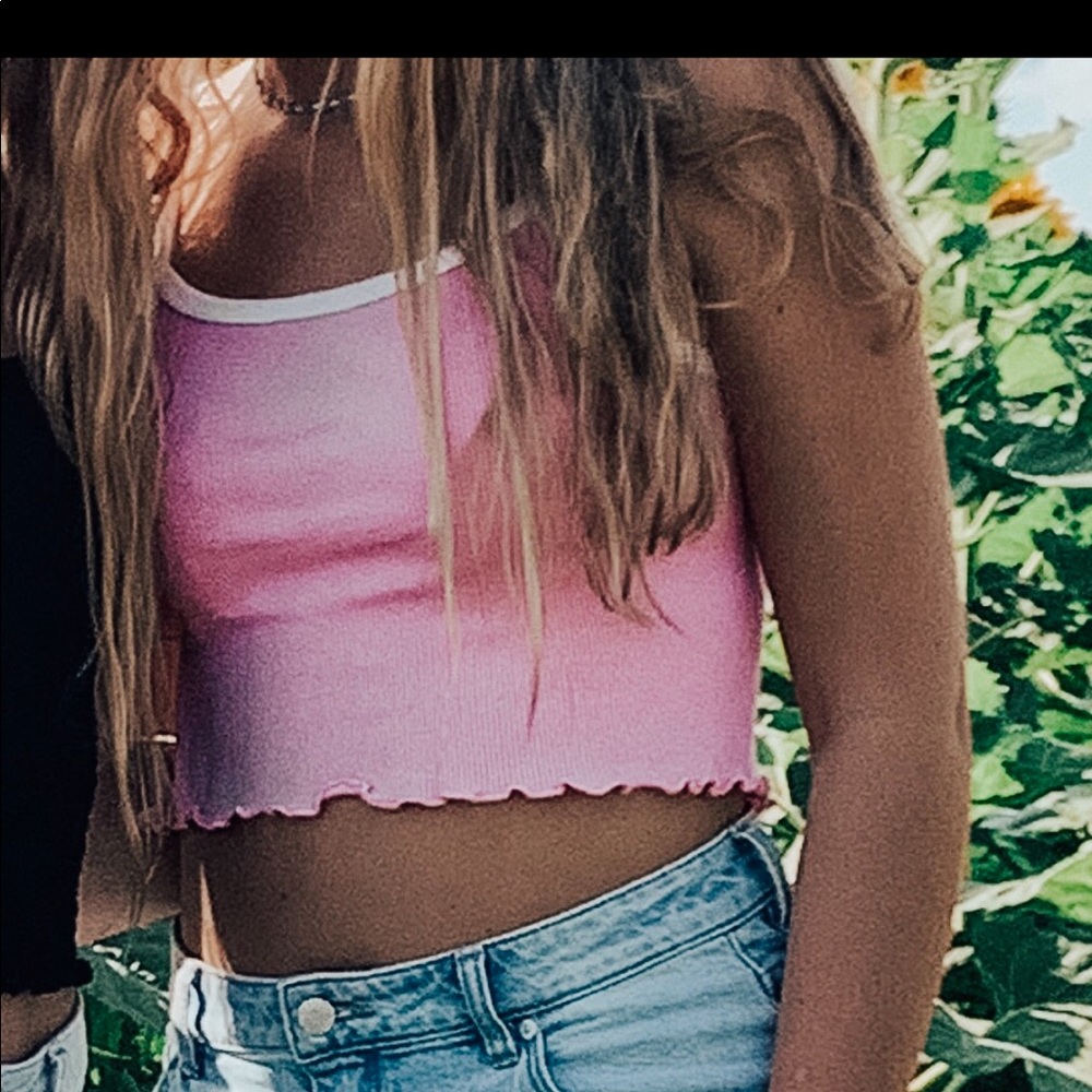 Pink cropped Brandy Melville tank